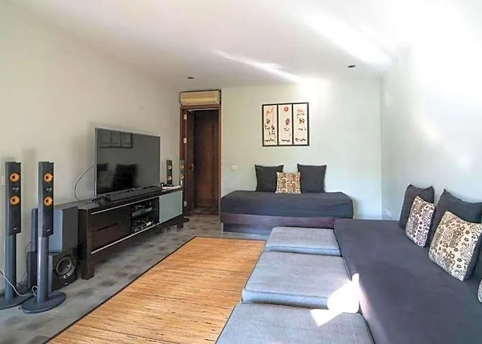 ホテル Entire 4 Bedroom Private Pool Zn17 バリ島