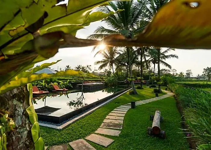 Entire 4 Bedroom Private Pool Zn17 ホテル