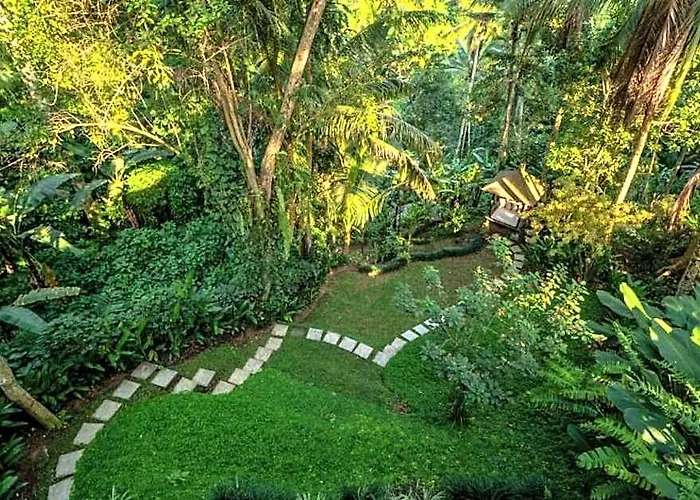 Entire 4 Bedroom Private Pool Zn17 3*