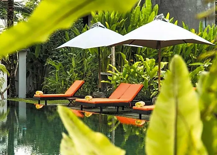 ホテル Entire 4 Bedroom Private Pool Zn17 3*